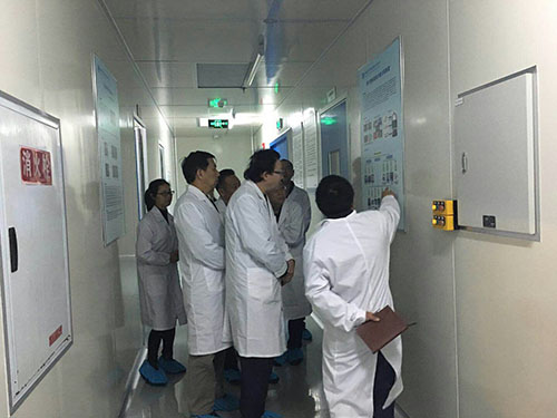 市局党组成员、钟建东总工程师带队调研石墨烯产业标准化工作1.jpg/